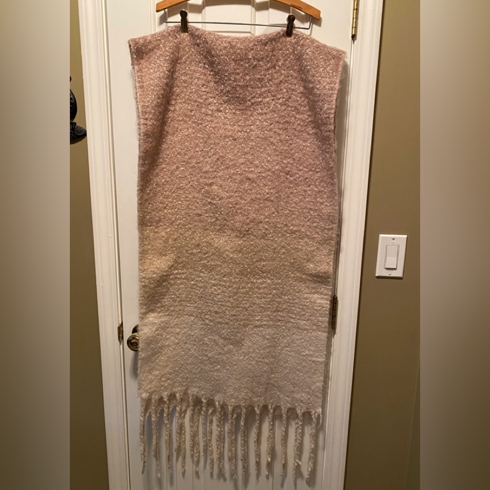 Mer sea & co. Always by the sea 96” polyester winter scarf.